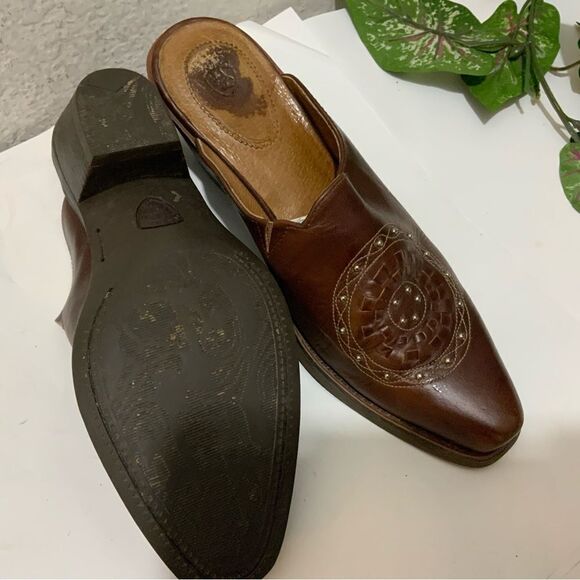 Ariat slip on medallion western studded mules SZ 6.5 B - Picture 14 of 16